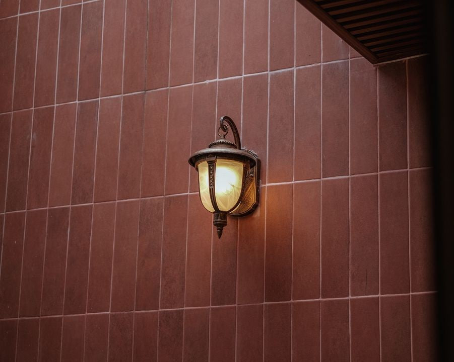 Outdoor wall-lighting installation in [Location]